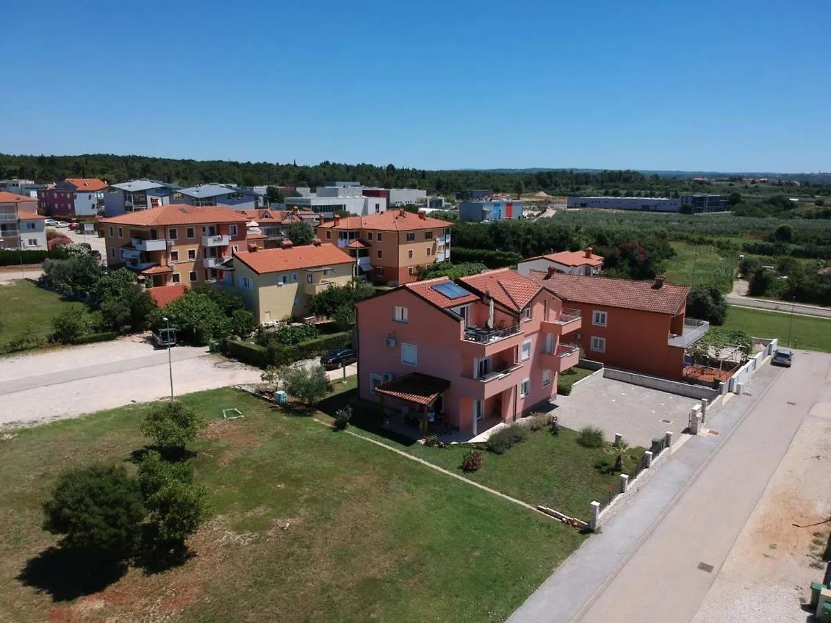 Guest House Gloria Novigrad  Croatia